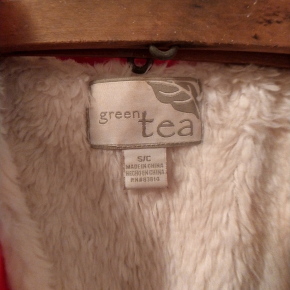 Green Tea Down Puffer Vest - Picture 9 of 9